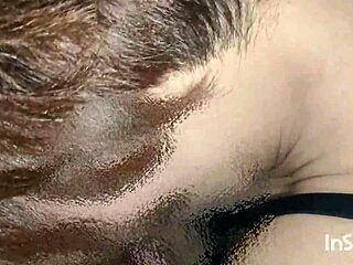 japanese amateur gives outdoor blowjob and handjob