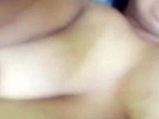 gorda shows tits and vagina on video call.