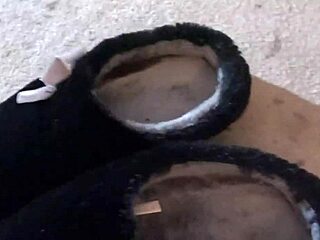 Worship Ebony Feet In Green Fishnets