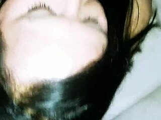 Паола сосёт хуй гетеро-подруге и кайфует! 😏