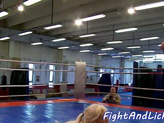 mršave sise evropske devojke ližu pičke posle tuče