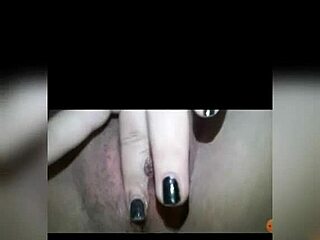 vizinha casada me manda vídeo íntimo dela se masturbando enquanto marido não está em casa 😏