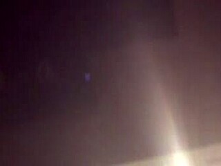 BBW老婆弯腰后入式性爱和打屁股！