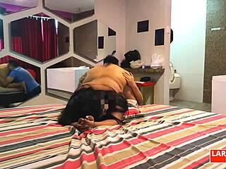 Julissa Venezolana房间试镜，舔阴道屁股到高潮