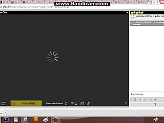 Cam girl girlfriend shares her daily life