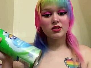 Alice bangz cleans her bathroom