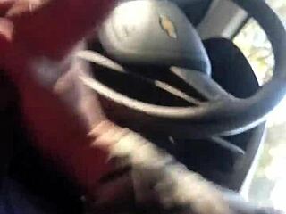 Brazilian shemale gives oral in the car! Quick and hot!