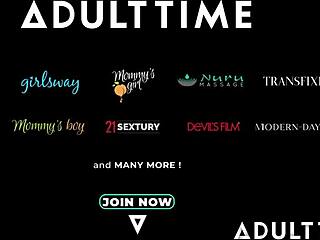 Esquadrão Futa Sentai: Futanari peitudas femdom em ação