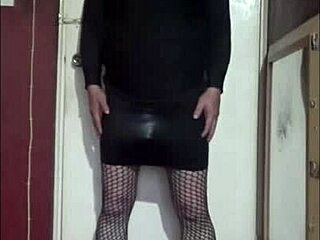 Bisexual Crossdresser In Homemade Video Uses Pump To Enlarge Himself For Exciting Adventures