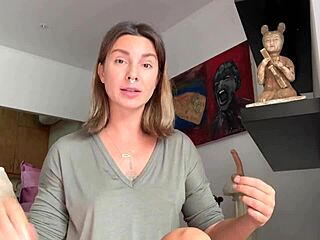 보지 핥기 마스터 Roxy Fox, 섹스 강의로 강렬한 분출 오르가즘 유도