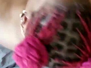 does evie give druffbandit a sloppy blowjob?