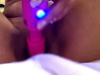 asian amateur masturbates weekly excited by watchers 😏