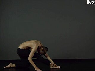 FlexyTeens Zina Bares Stunning Nude Flexible Body