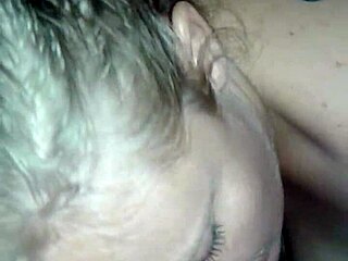 想看胖曲线金发给爸爸口交吗？