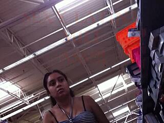 pregnant latina upskirt tease 😍