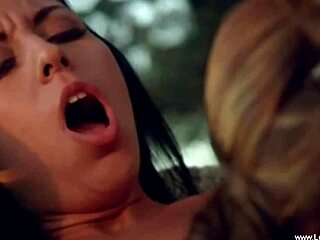 kissing and feeling good with lesbian girlfriends