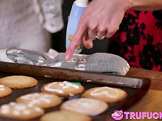 نريد هدايا لعيد الميلاد هيم ماري نيكول ناش