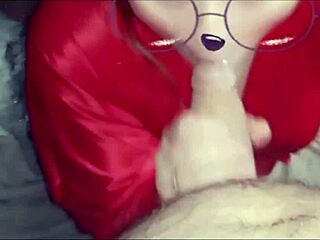 Vau, poglej to lepo punco, kako daje neverjeten blowjob svojemu prijatelju!