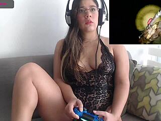 Hot girl in lingerie fingers shaved slit while gaming