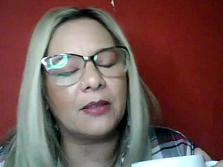 maria my first prostitute i sucked the bricklayer 😏