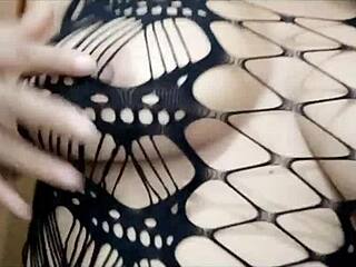 Christmas Special: Alone At Home, I Start With Delicious Handjob Homemade Video