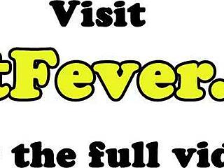 Buttfeverf 92 offre une action chaude avec une babe européenne à lunettes en mode missionnaire.