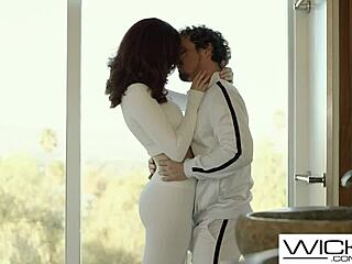 Freya Parker猛操大屌！