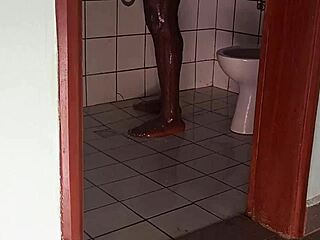 mature woman squirts in doggystyle