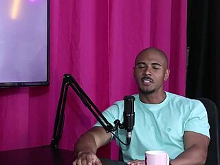 BLONDE SLUT GETS PUSSY LICKED THEN SUCKS COCK FOR FETISH REQUEST