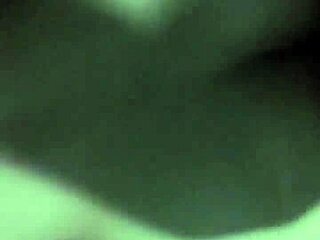 Moocherry Invita A Su Vecino A Escuchar Musica Y Termina Cogida Como La Puta Que Es