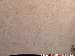 outdoor lesbians muffdiving and pussylicking