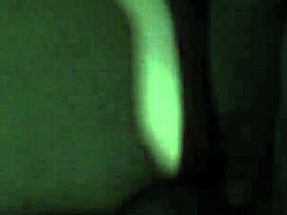 莫切里邀请邻居听音乐，最后像婊子一样被操