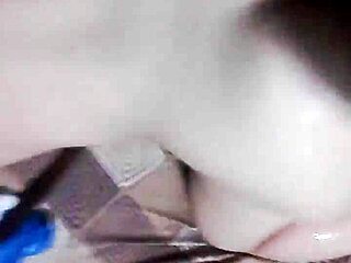 Moocherry Invita A Su Vecino A Escuchar Musica Y Termina Cogida Como La Puta Que Es