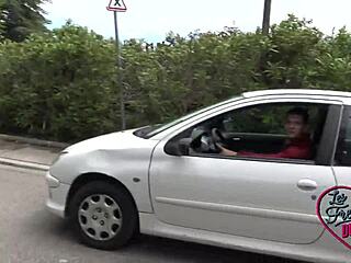 Sally, jeune blonde de 18ans, shy but naughty in outdoor fun. She teases with her small frame!