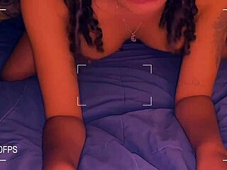 我爱这个拉丁熟女像女神一样吸大奶和大屁股