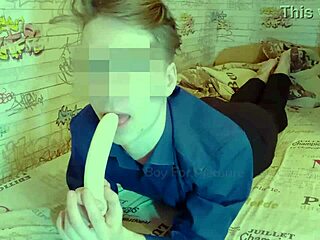 Guide on How to Suck Banana Like a Deepthroat Blowjob