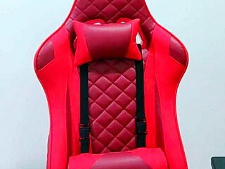 Lisa's big tits in part 2