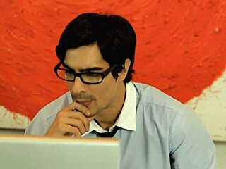 Amateur Latinas Heat Up Webcam with Lesbian Action