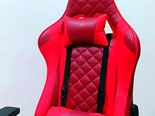 Lisa's big tits in part 2