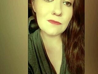 الشريكة الساخنة تشجع أفكارك الفاسدة في خيال AP