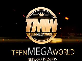 Teen princess aelita receives box licking blowjob.