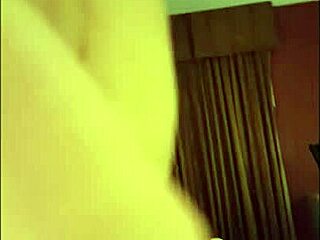 性感金发大奶辣妹18+