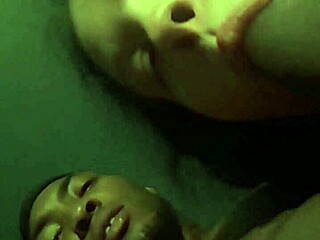 Watch this couple's homemade head session!