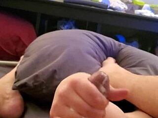 my getting my small 18+ cock stroked