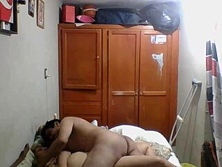 我在家给不忠墨西哥美女口爆