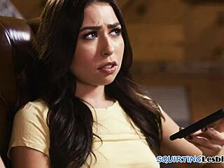 Petite Sapphic Babes Dive Deep into Pussylicking Closeups