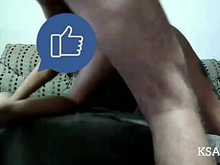 Fiquei de Quatro e Quase Não Aguentei