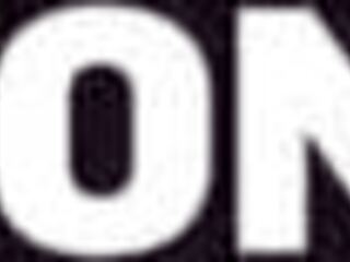 Смотреть, как мой муж меняется с незнакомцем, пошло совсем не так.