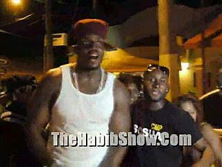 استمتاع بمسابقة البيكيني الدومينيكاني في حديقة الفندق الجديدة بأجواء كاريبية