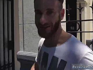 Devasa yarraklarla sert gay aksiyonu